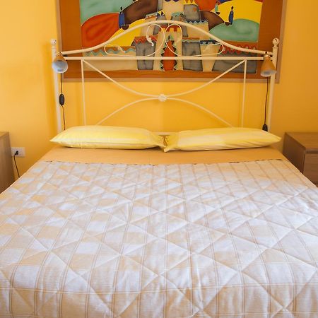 Al Centro E Meglio B&B Naples Exterior photo