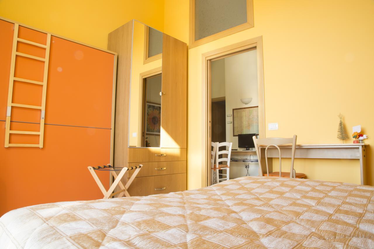 Al Centro E Meglio B&B Naples Exterior photo