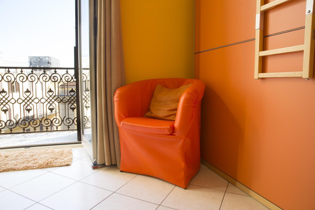 Al Centro E Meglio B&B Naples Exterior photo